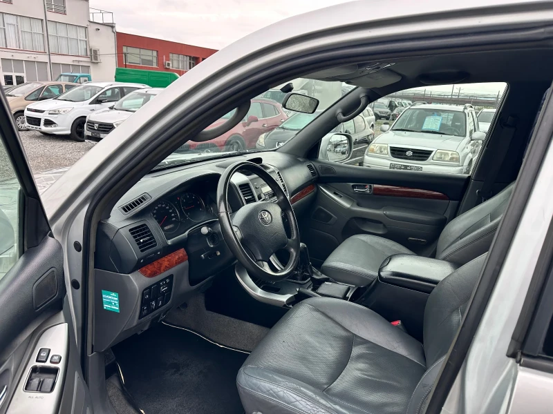 Toyota Land cruiser 3.0, снимка 9 - Автомобили и джипове - 52098795