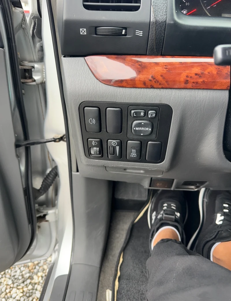 Toyota Land cruiser 3.0, снимка 15 - Автомобили и джипове - 52098795