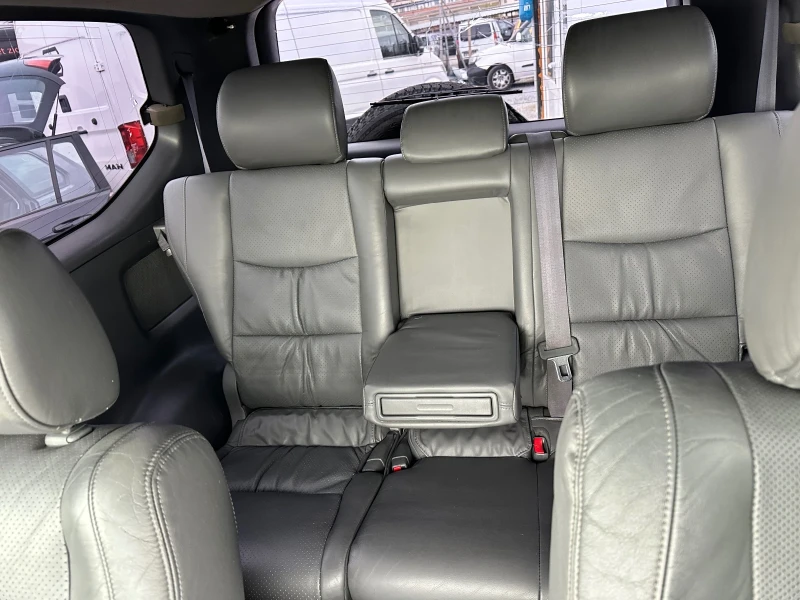 Toyota Land cruiser 3.0, снимка 11 - Автомобили и джипове - 52098795