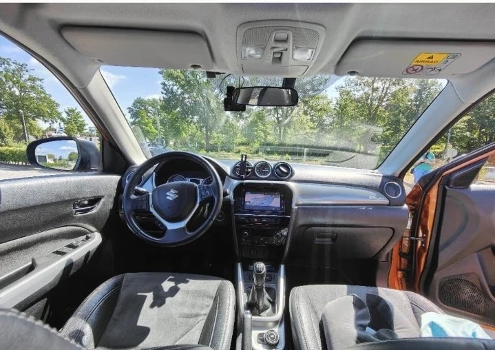 Suzuki Vitara 1.6 4x4 Панорама ръчка Full, снимка 10 - Автомобили и джипове - 56239500