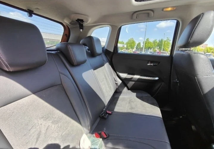 Suzuki Vitara 1.6 4x4 Панорама ръчка Full, снимка 9 - Автомобили и джипове - 56239500