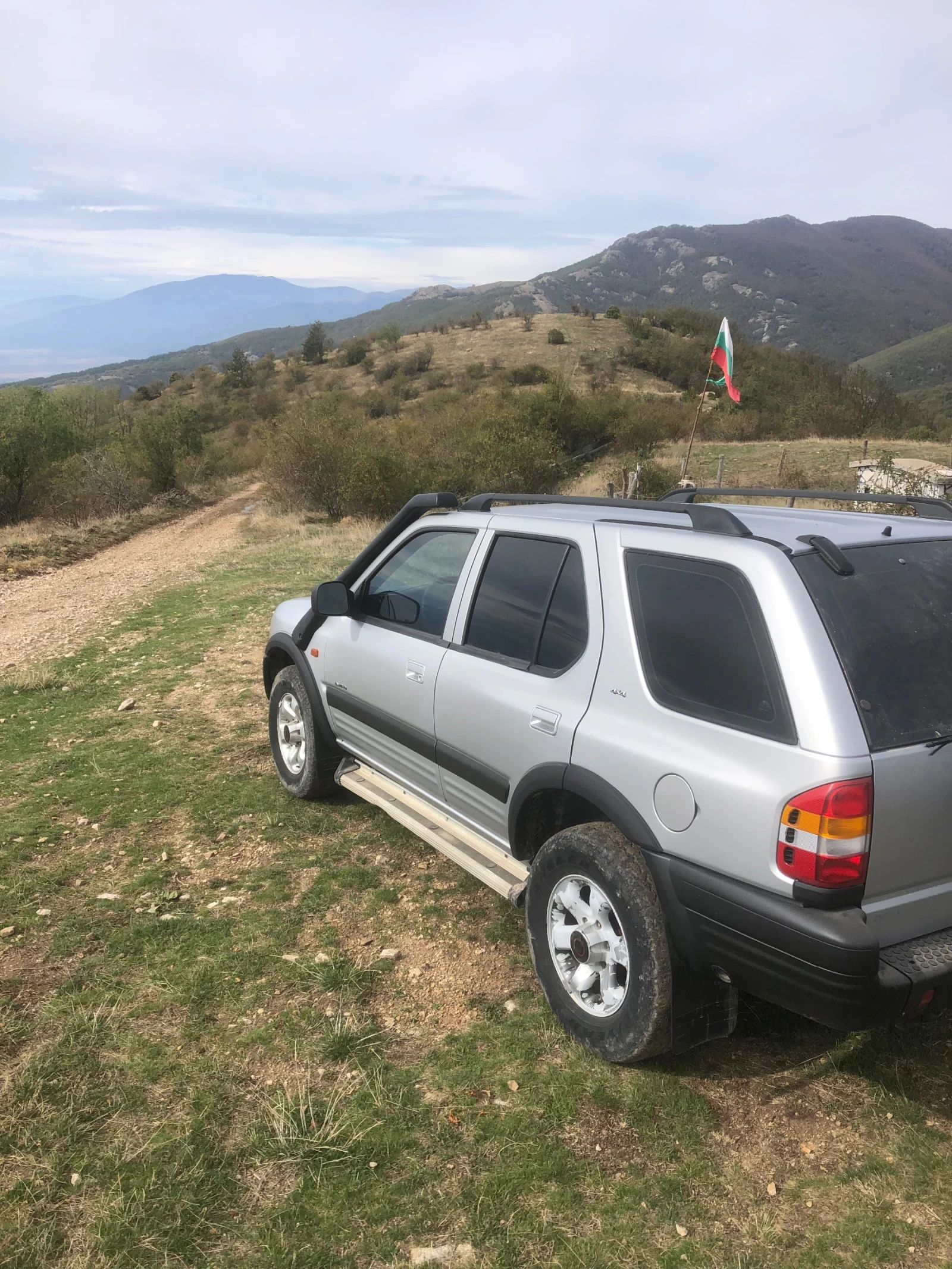 Opel Frontera 3.2 - изображение 3