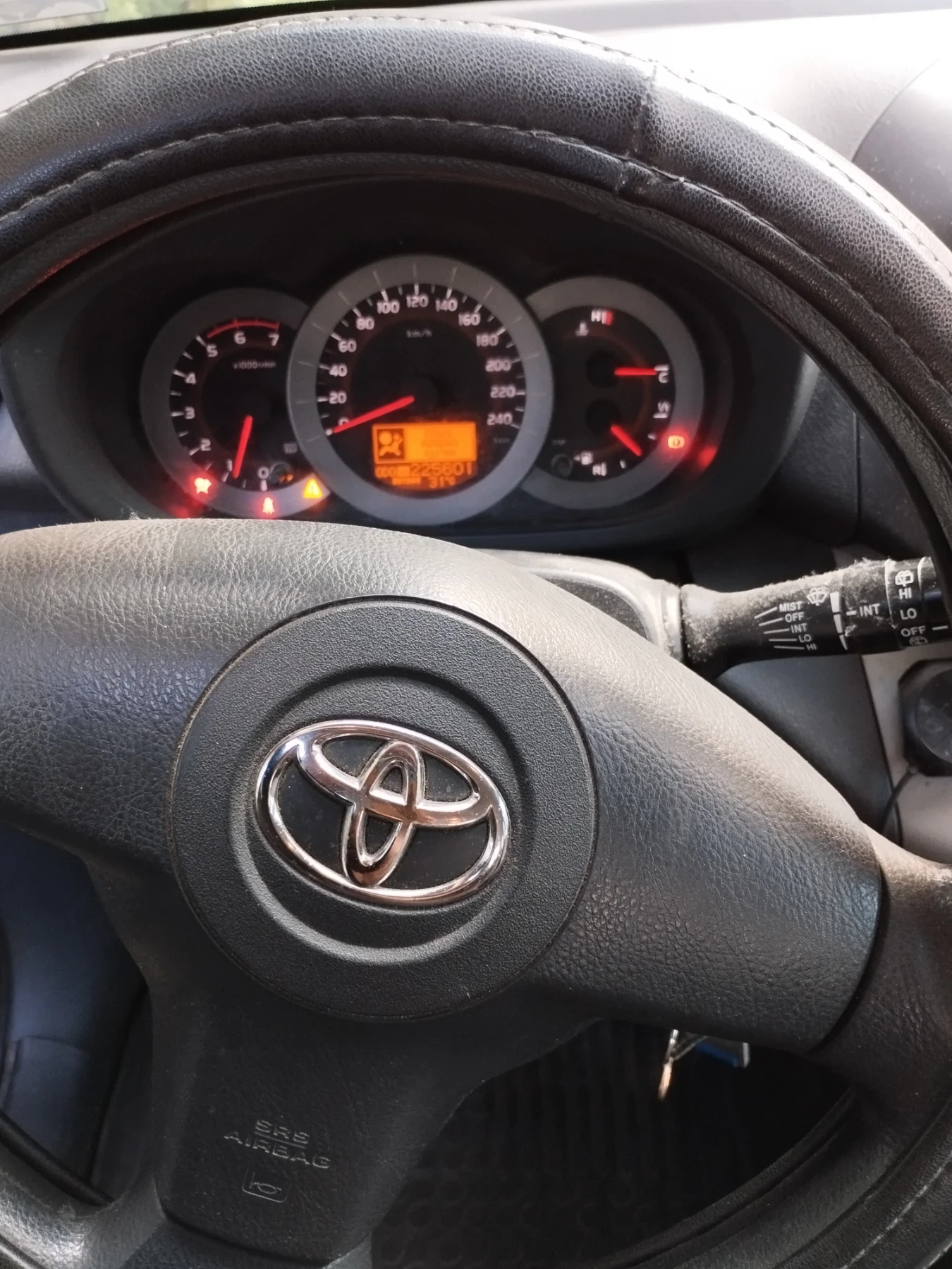 Toyota Rav4  - изображение 4