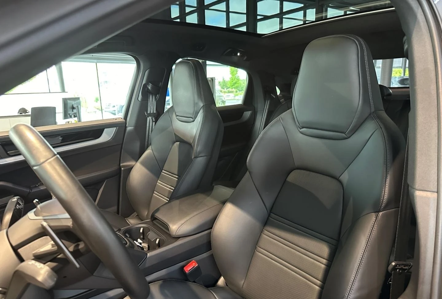 Porsche Cayenne S* COUPE* MEMORY* PANO* BOSE* DISTR*  - изображение 8