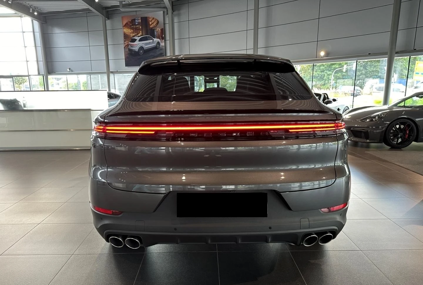 Porsche Cayenne S* COUPE* MEMORY* PANO* BOSE* DISTR*  - изображение 4