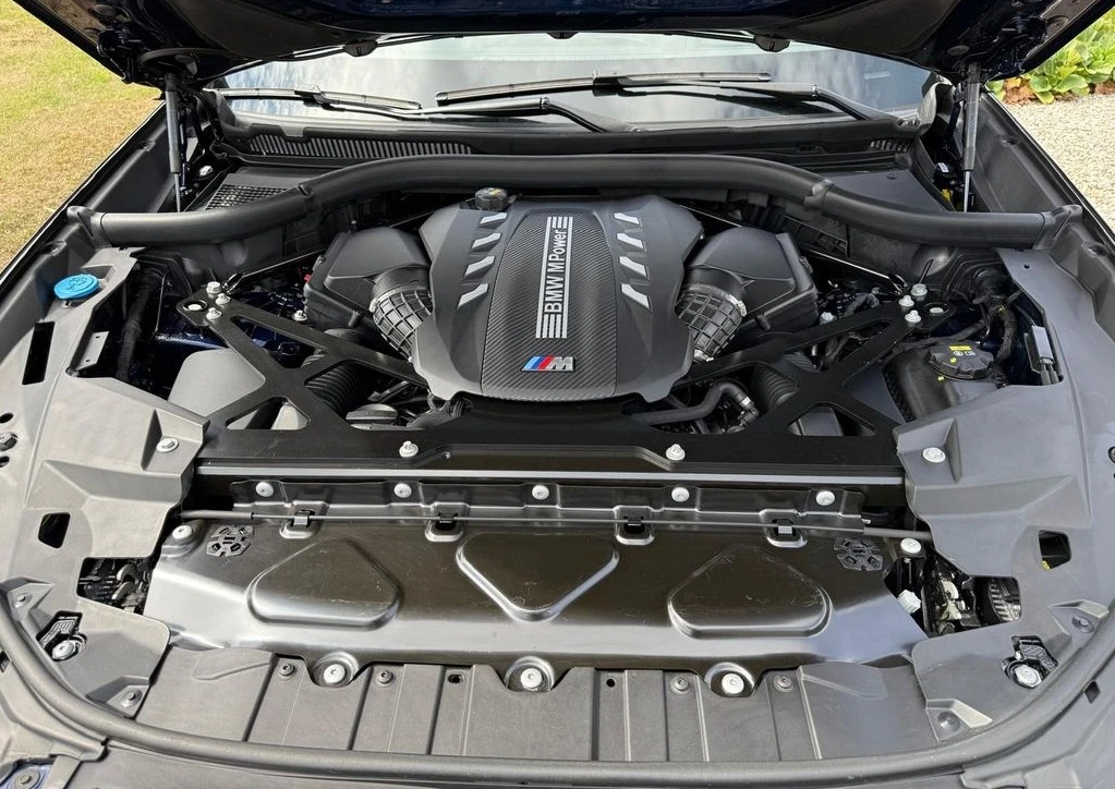 BMW X5 M Competition - изображение 9