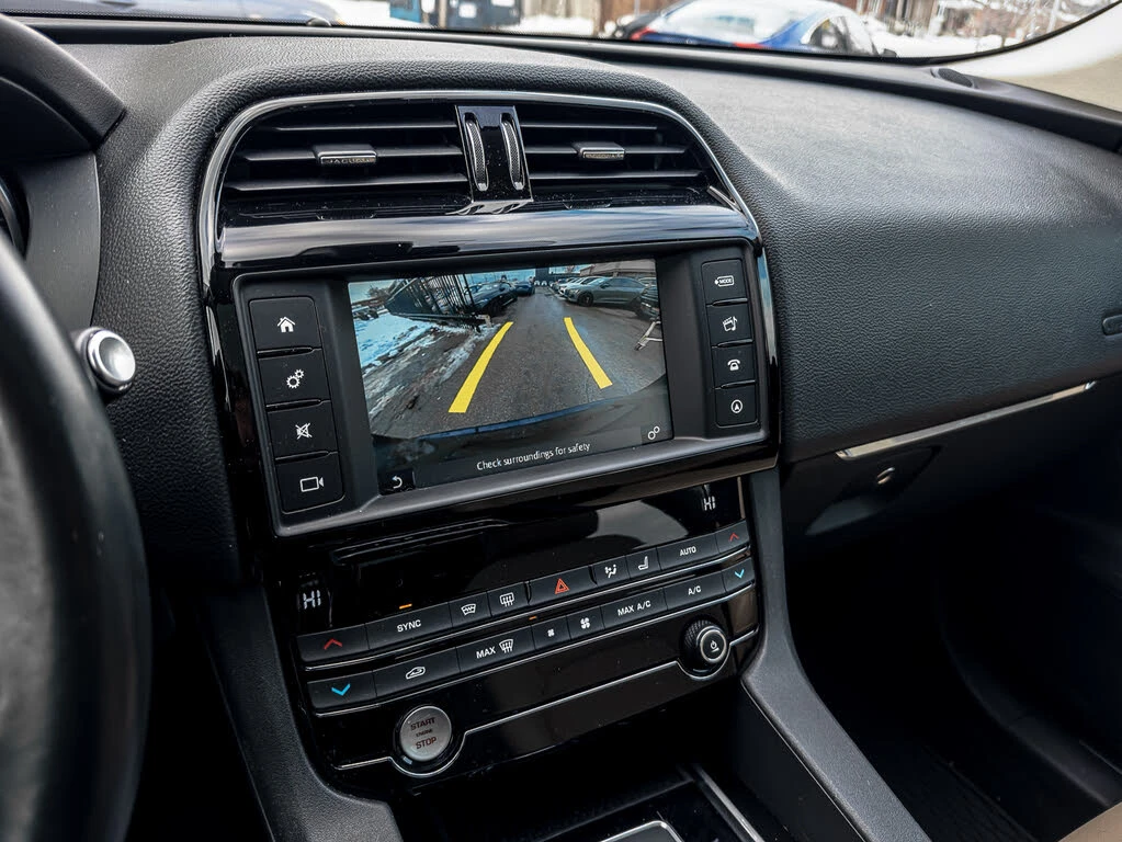 Jaguar F-PACE 20d Premium * CARFAX * ���������� * (���� �� ��) | Mobile.bg � ����������� 14