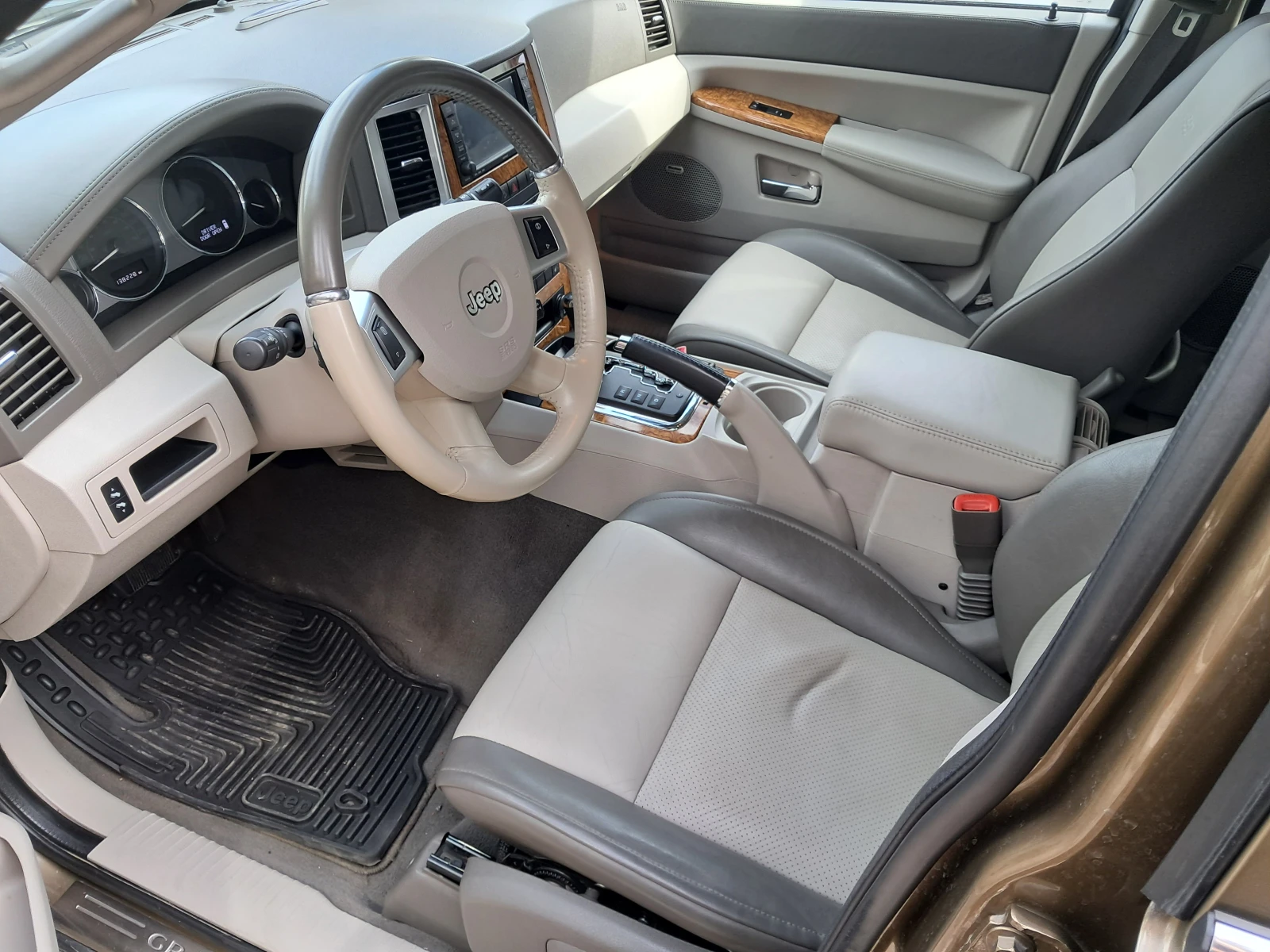 Jeep Grand cherokee LIMITED-137000 км.FACELIFT, снимка 5 - Автомобили и джипове - 53512452