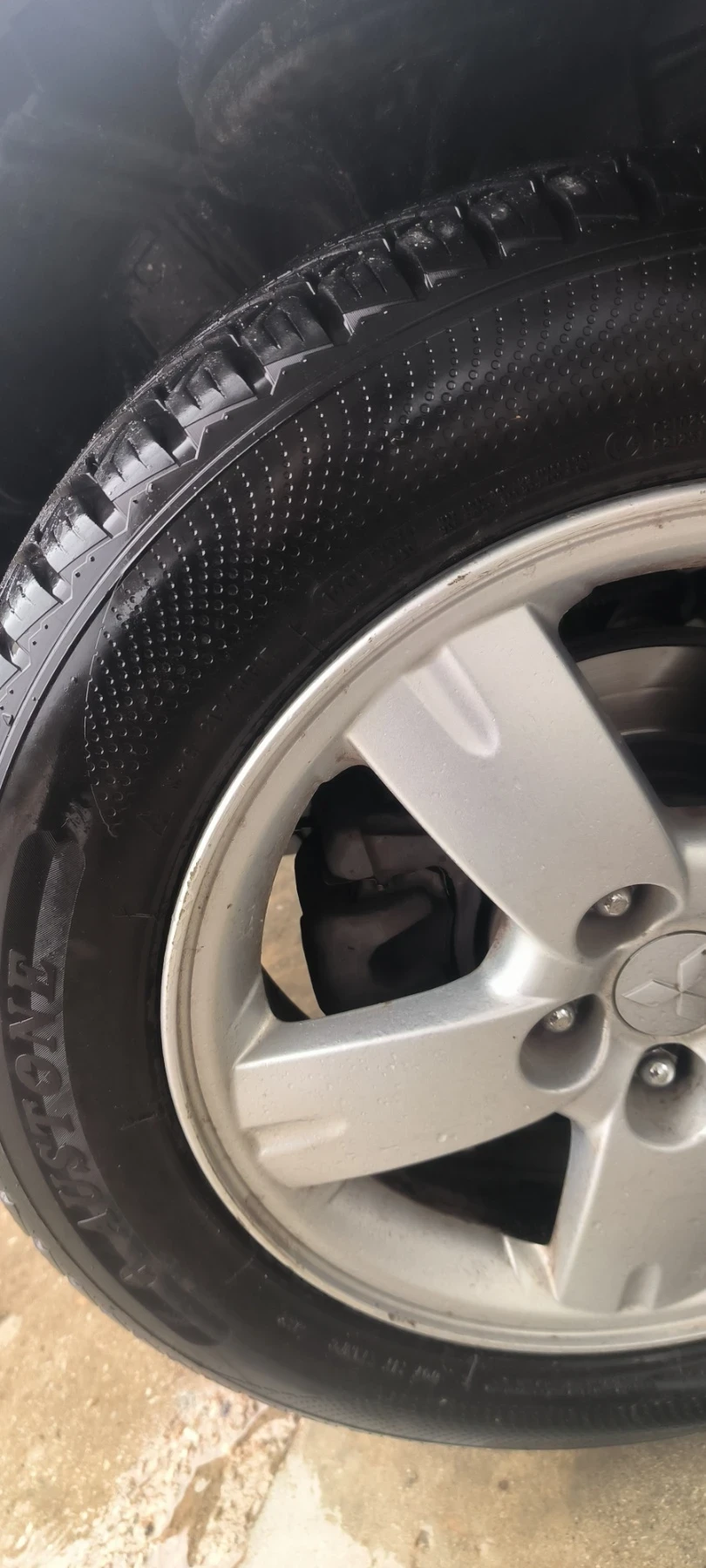 Mitsubishi Outlander 2.0 / 136kc /4* 4, снимка 12 - Автомобили и джипове - 54105258