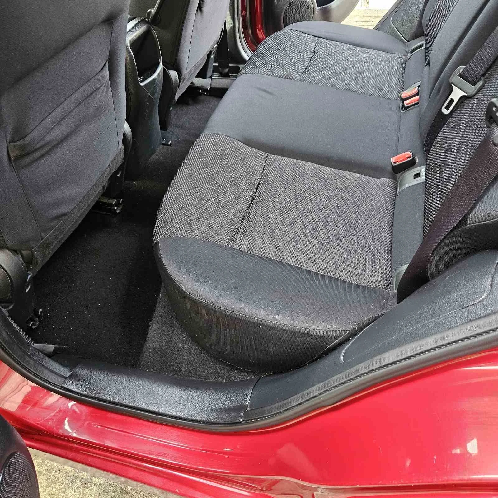 Nissan Qashqai 1.6 dCi (130 кс) 4х4, снимка 12 - Автомобили и джипове - 54220800