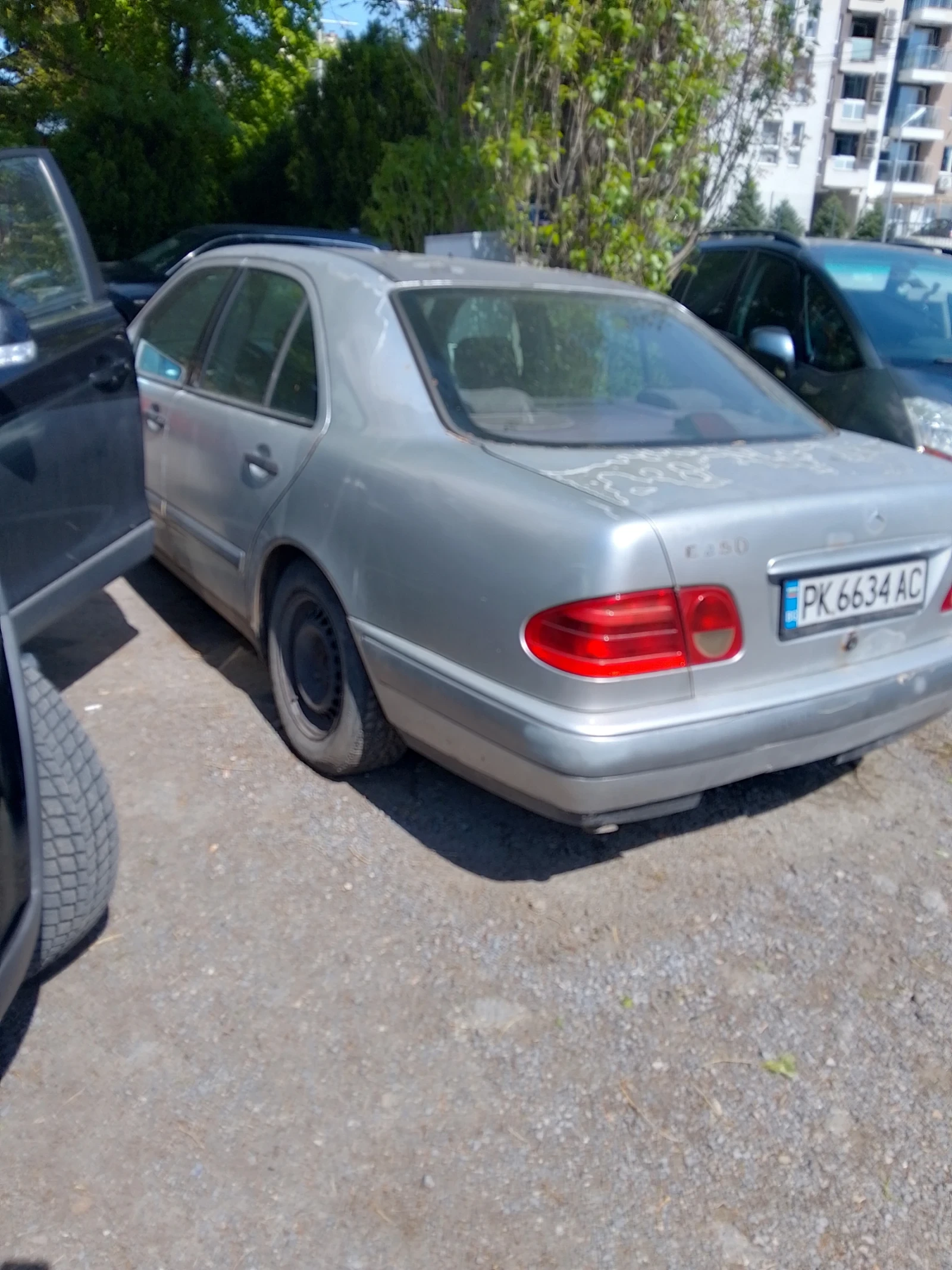 Mercedes-Benz E 250, снимка 5 - Автомобили и джипове - 54498536