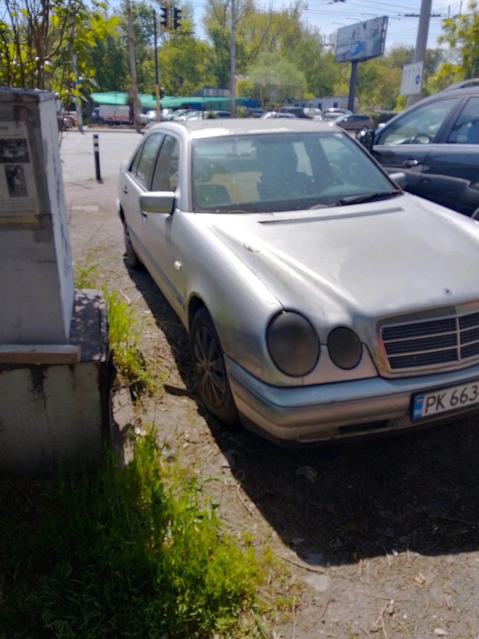 Mercedes-Benz E 250, снимка 3 - Автомобили и джипове - 54498536