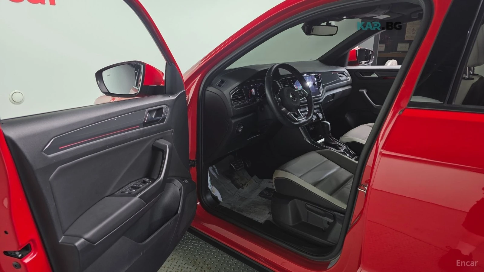 VW T-Roc 2.0TDI* PRESTIGE* КОЖА* ПОДГРЕВ* ПАНОРАМА* КАМЕРА*, снимка 10 - Автомобили и джипове - 55235373