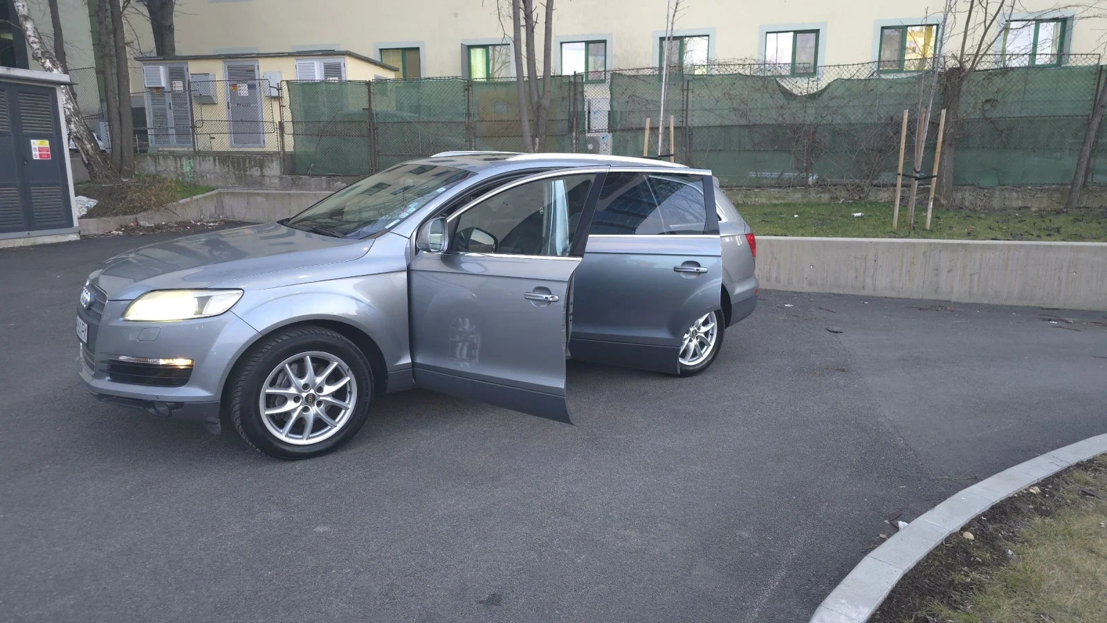 Audi Q7 3.0 TDI / PANO / KEYLESS  | Mobile.bg � ����������� 5