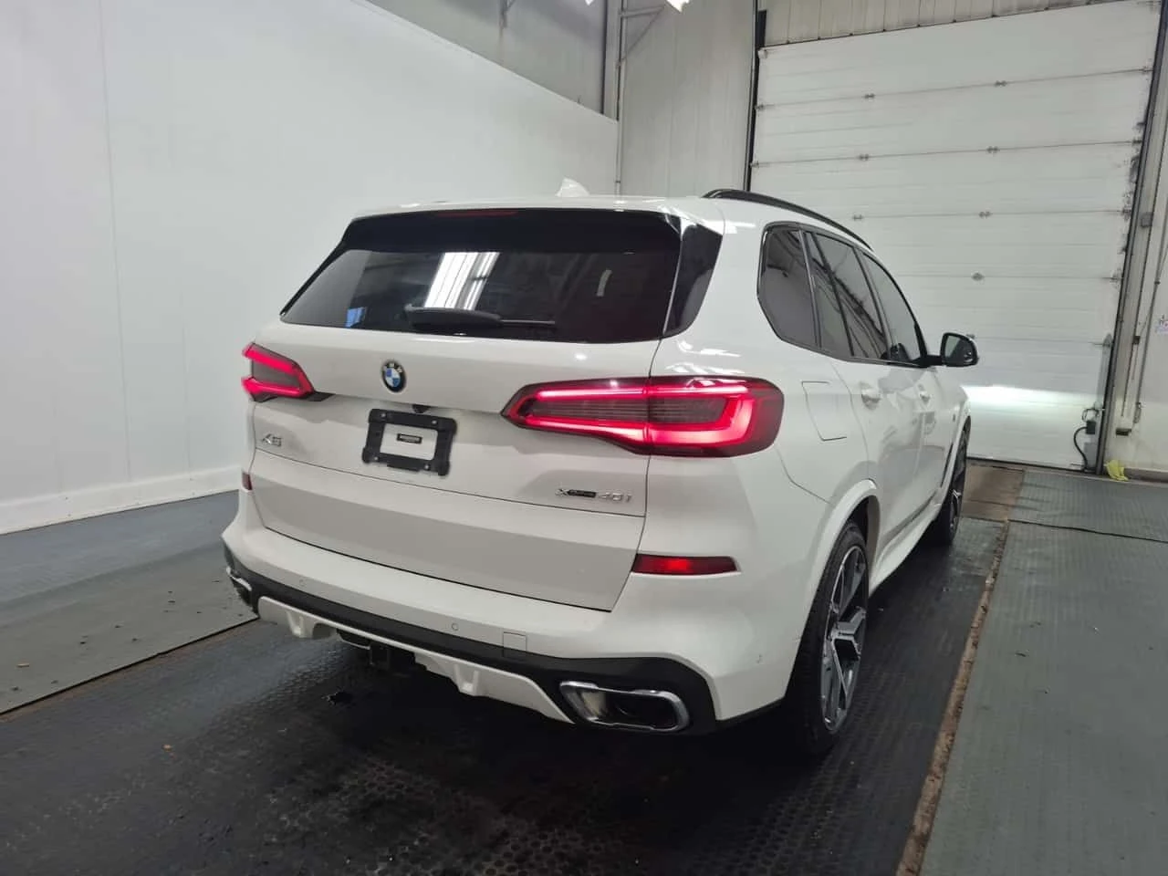 BMW X5 М ПАКЕТ/XDRIVE40I/CARFAX/ПАНОРАМА/ПОДГРЕВ/, снимка 3 - Автомобили и джипове - 55590002