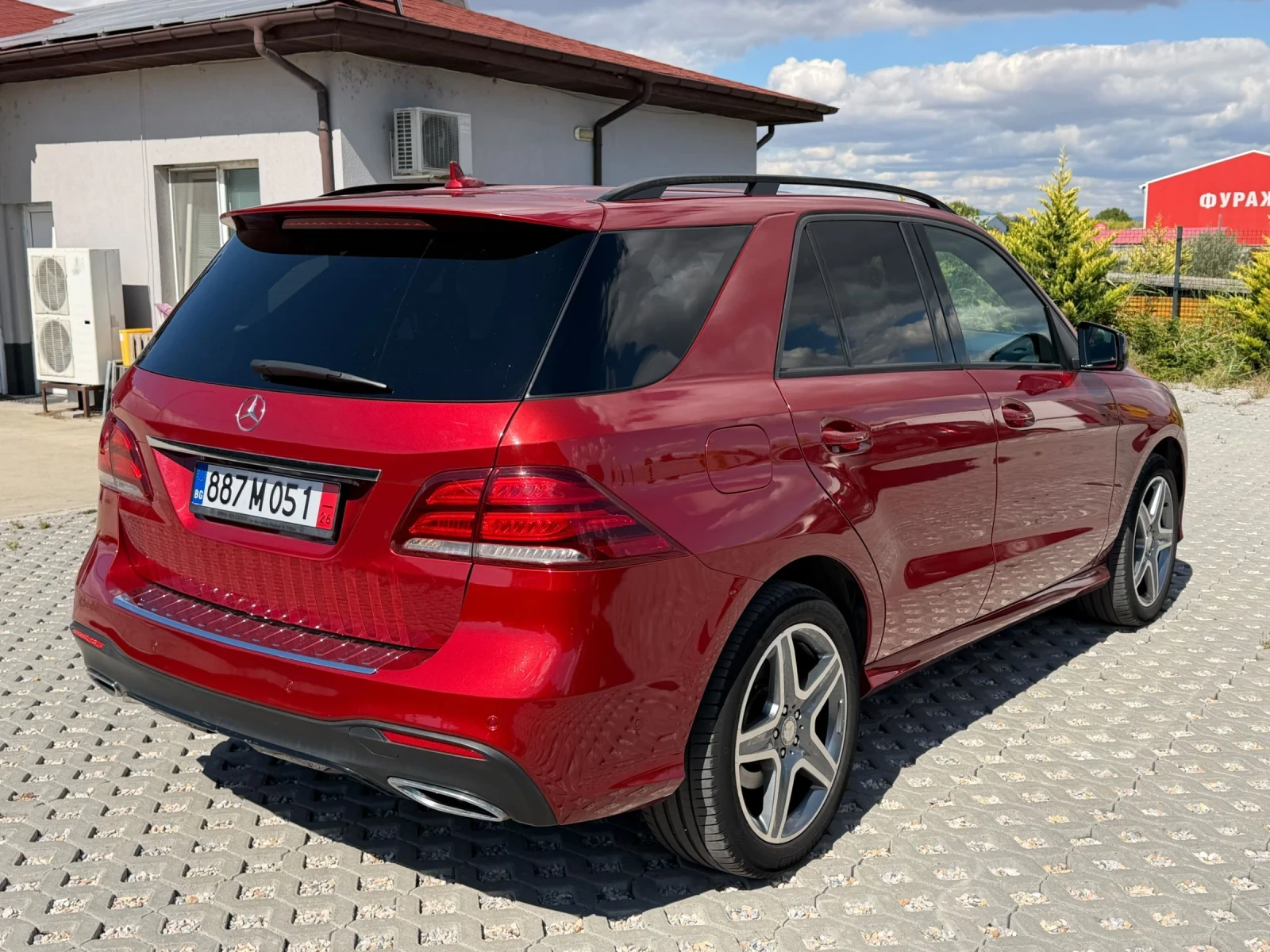 Mercedes-Benz GLE 350 AMG, снимка 5 - Автомобили и джипове - 56209383