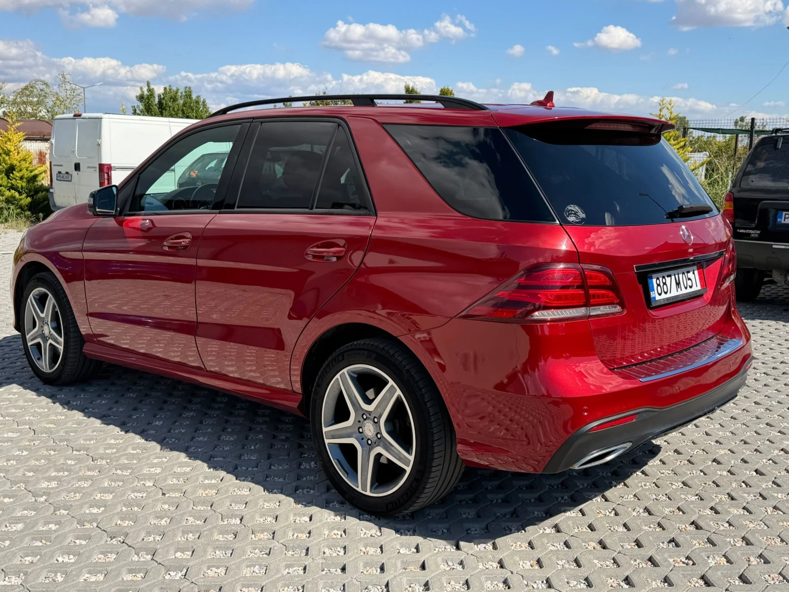 Mercedes-Benz GLE 350 AMG, снимка 4 - Автомобили и джипове - 56209383