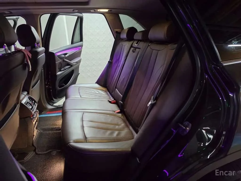 BMW X5 * xDrive 30d * ФИКСИРАНА ЦЕНА ДО БЪЛГАРИЯ * , снимка 16 - Автомобили и джипове - 56295738