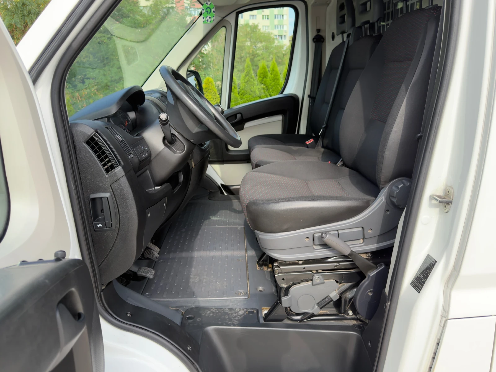 Peugeot Boxer 2.0/BlueHDI/Климатик/EURO 6, снимка 10 - Бусове и автобуси - 55816548
