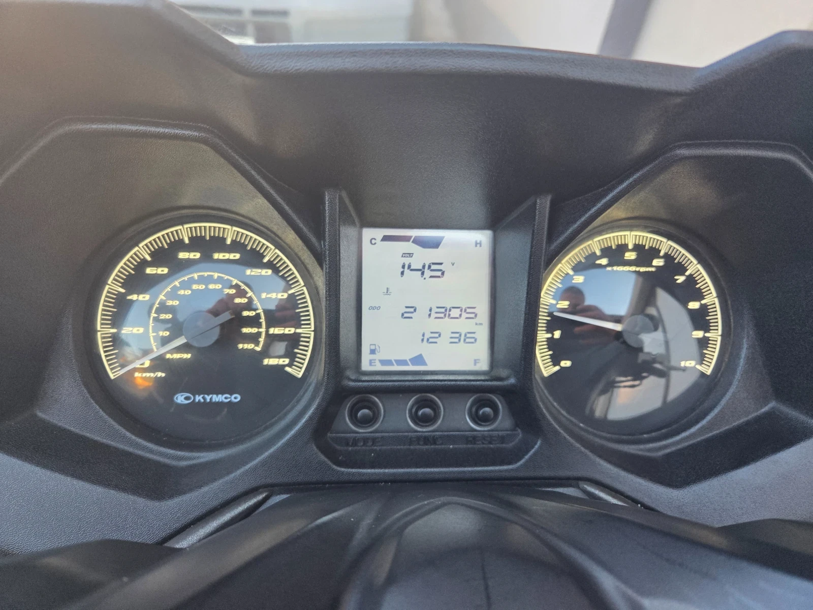 Kymco Downtown 300i Abs - изображение 9