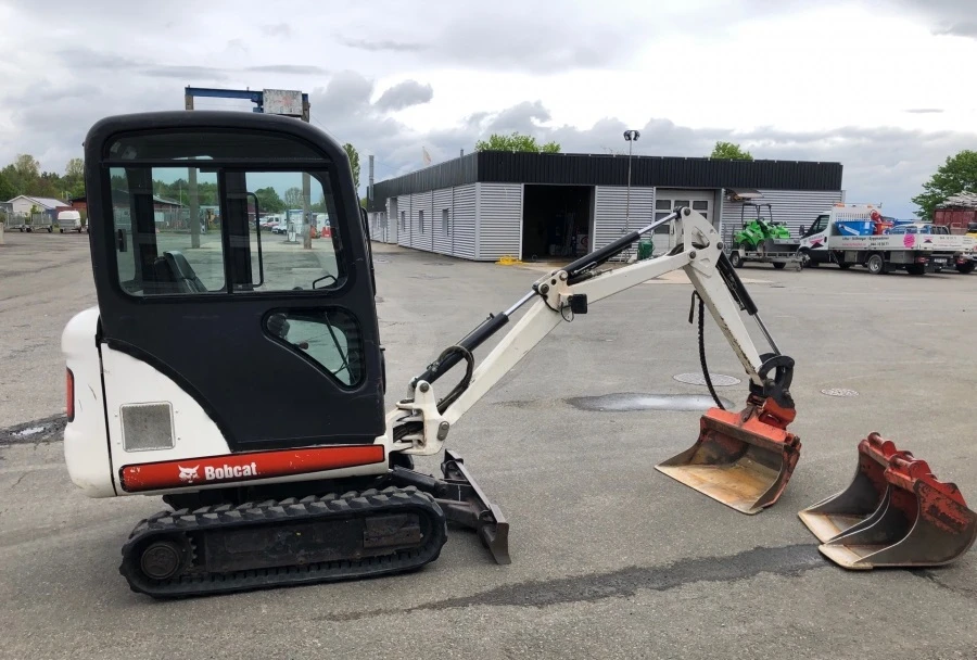 Багер Bobcat 323 - изображение 10