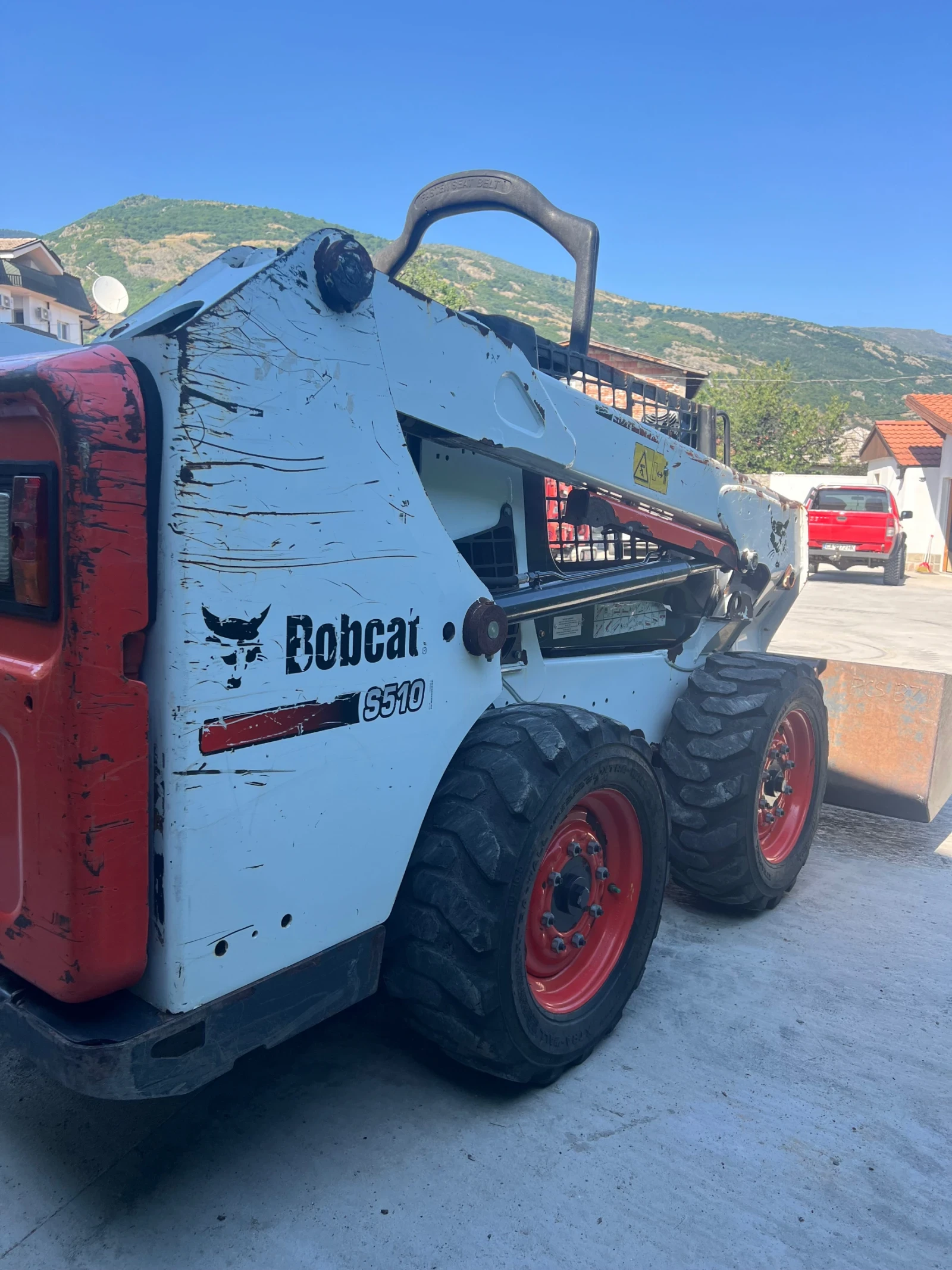 Мини челни товарачи Bobcat S510 - изображение 3