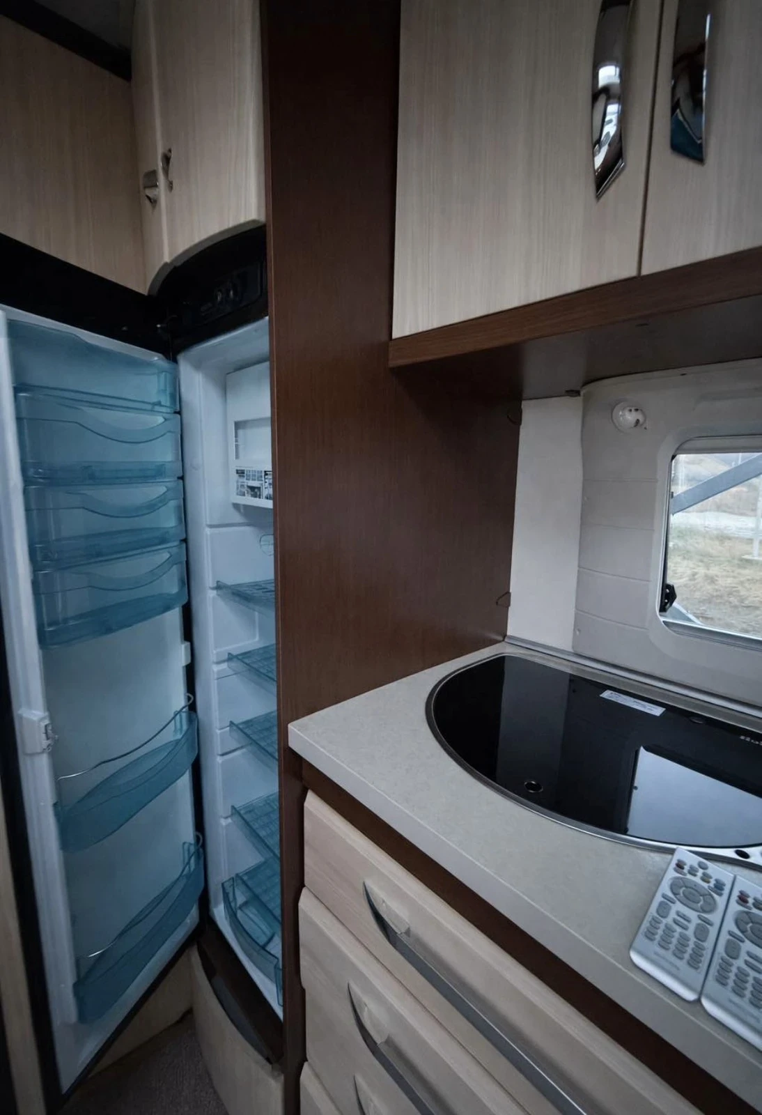 �������� Hobby 650KFU PREMIUM FAMILY 2013�. | Mobile.bg � ����������� 6