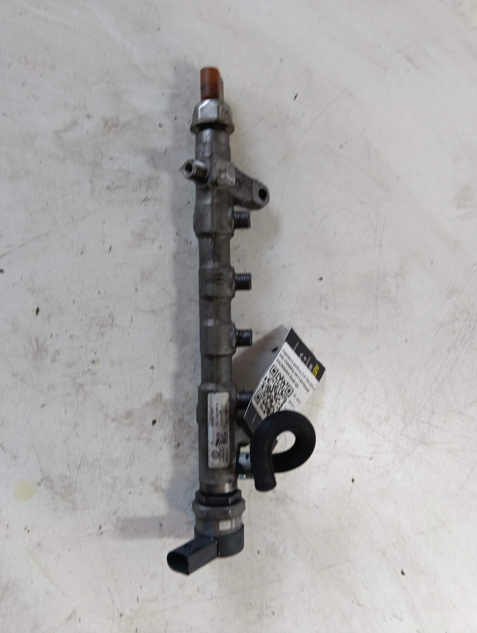 горивна рейка 2.0 TDI 03L125C 03L130089Q 057130764AB 03L906054 Audi Q5