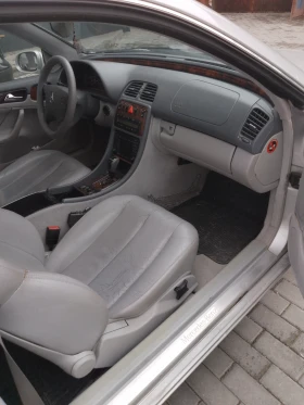 Mercedes-Benz CLK 320 Бензин/ГАЗ, снимка 7