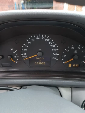 Mercedes-Benz CLK 320 Бензин/ГАЗ, снимка 11