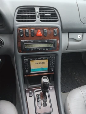 Mercedes-Benz CLK 320 Бензин/ГАЗ, снимка 12