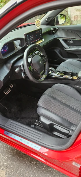Peugeot 2008 1.2 GT PureTech 130 EAT8, снимка 10