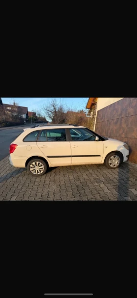 Skoda Fabia - 4300 € / 8410.07 лв. - 38037893 11