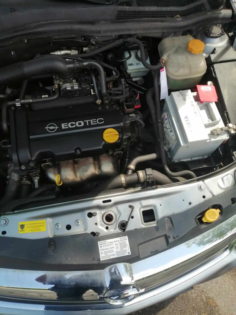 Opel Astra Има задна камера , снимка 16 - Автомобили и джипове - 45752610