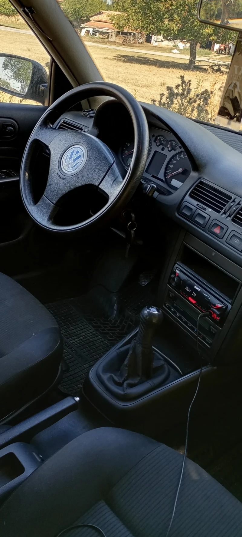 VW Golf 1.9 TDI 101, снимка 7 - Автомобили и джипове - 47182328