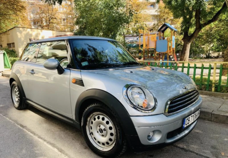 Mini One, снимка 2 - Автомобили и джипове - 48117922