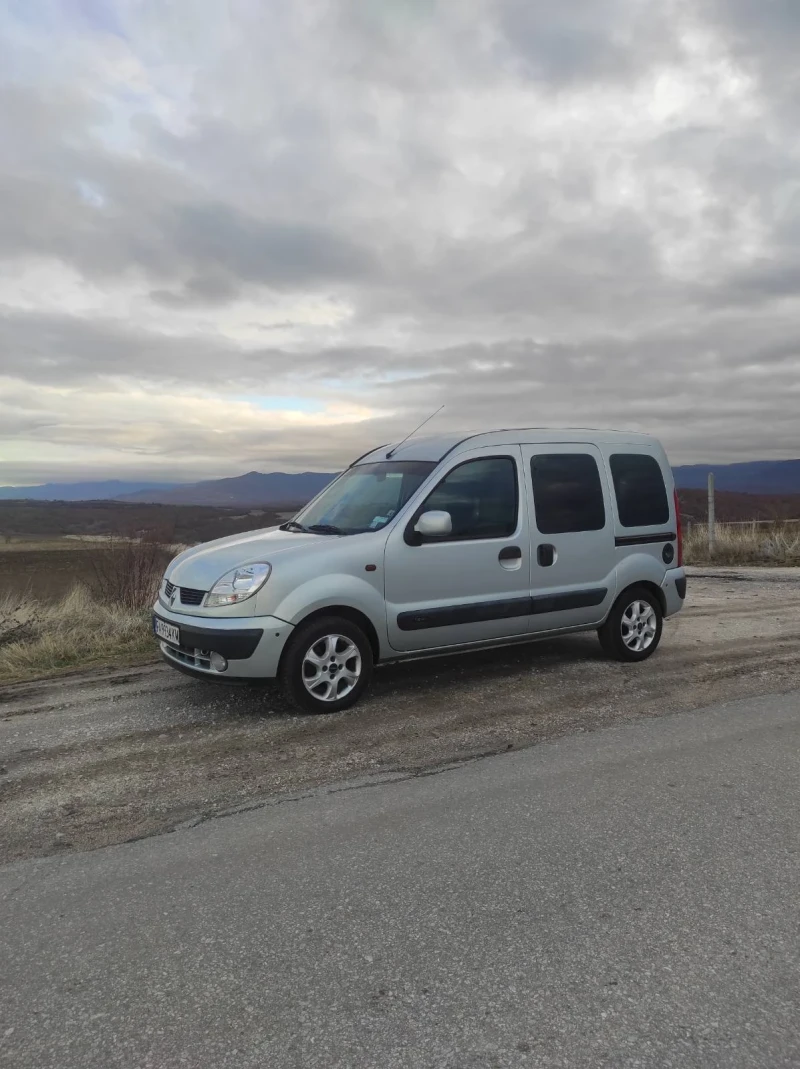 Renault Kangoo, снимка 8 - Автомобили и джипове - 48312284