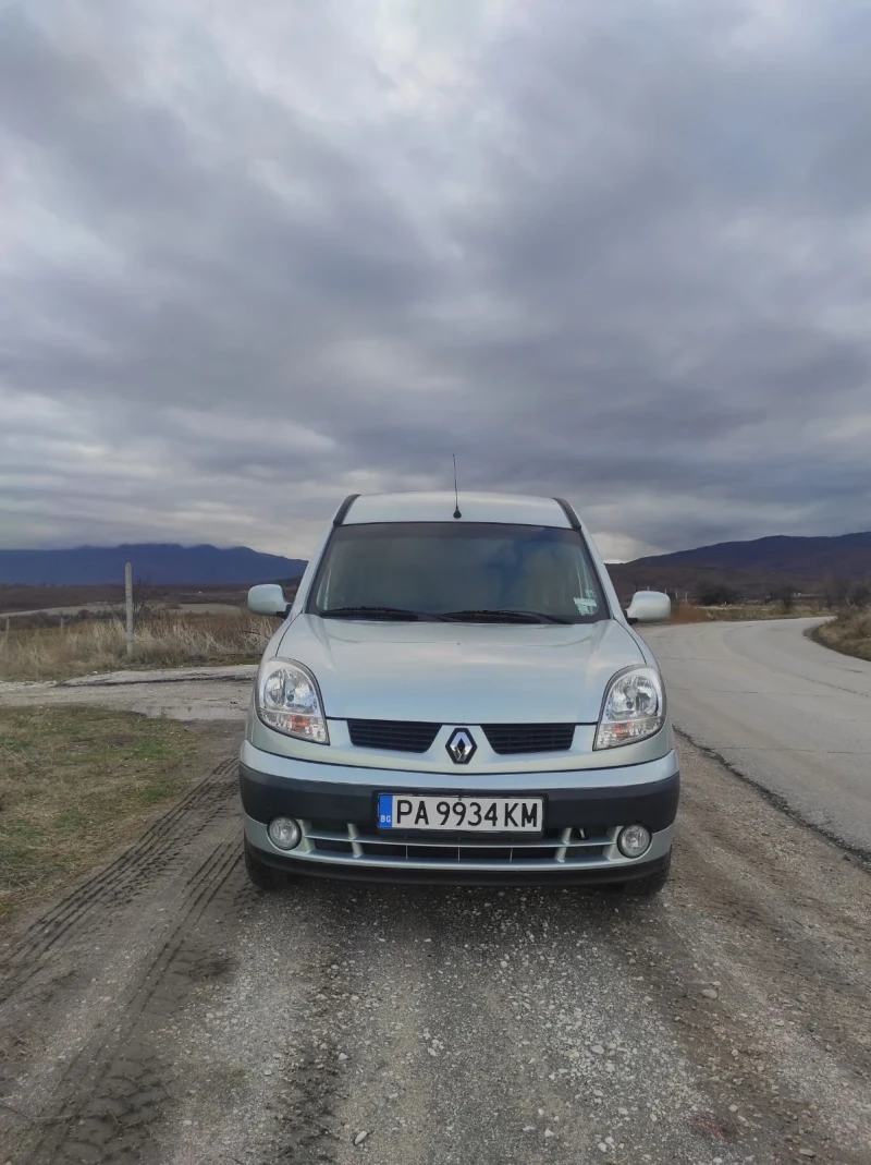 Renault Kangoo, снимка 1 - Автомобили и джипове - 48312284