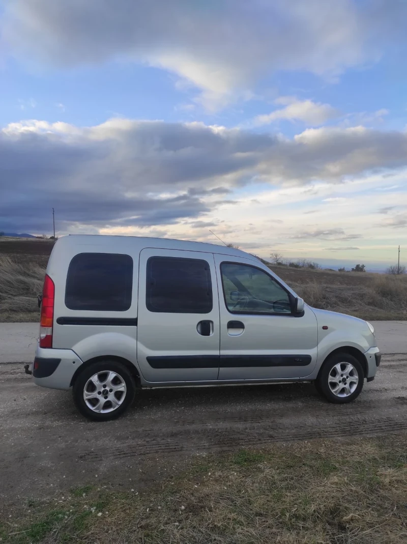 Renault Kangoo, снимка 3 - Автомобили и джипове - 48312284