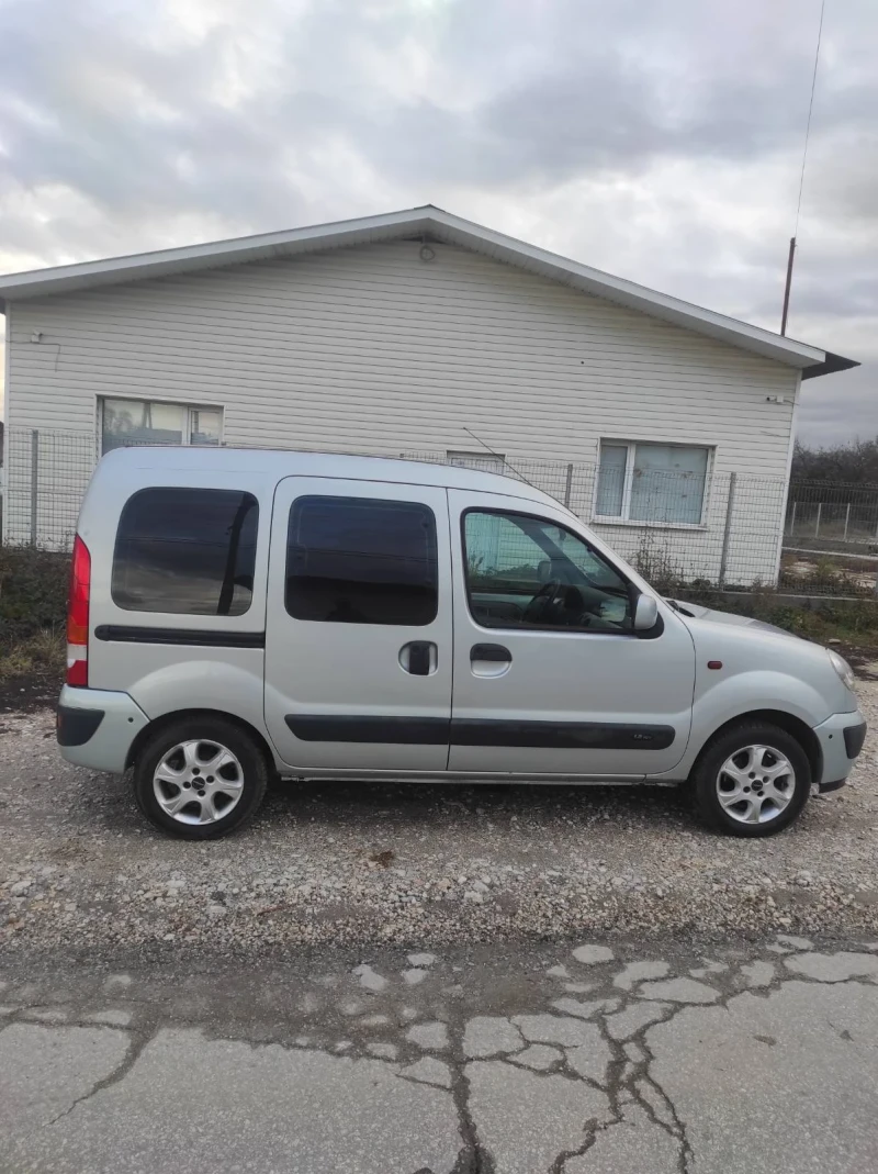 Renault Kangoo, снимка 9 - Автомобили и джипове - 48312284