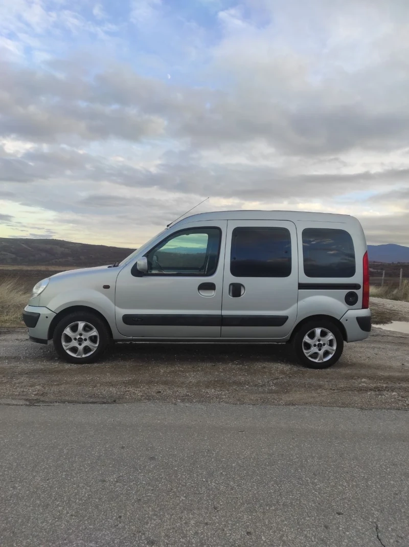 Renault Kangoo, снимка 2 - Автомобили и джипове - 48312284