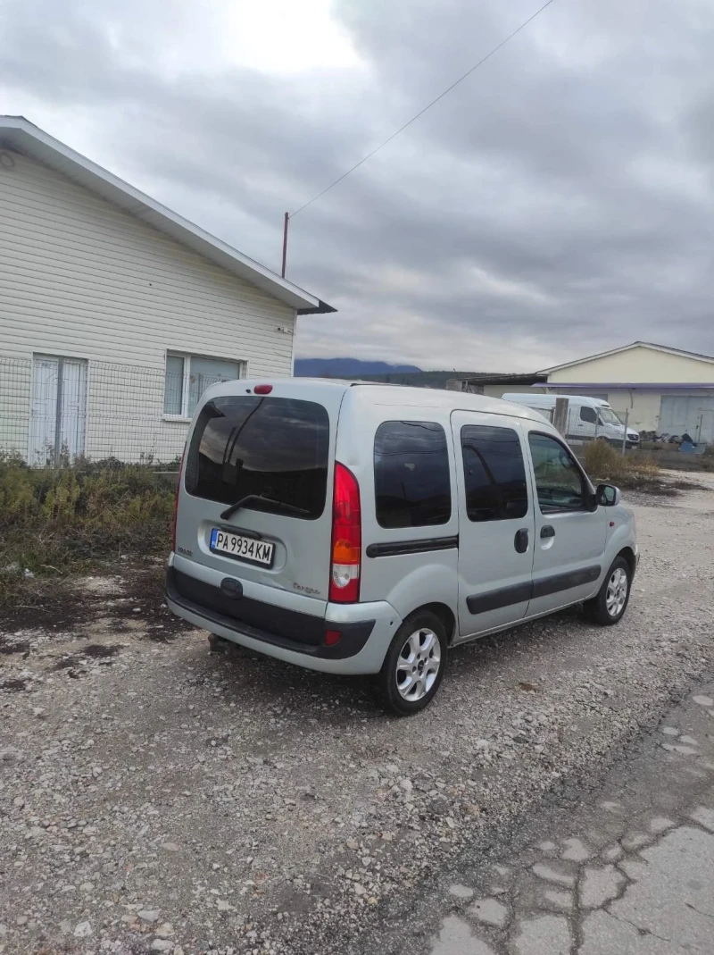 Renault Kangoo, снимка 10 - Автомобили и джипове - 48312284