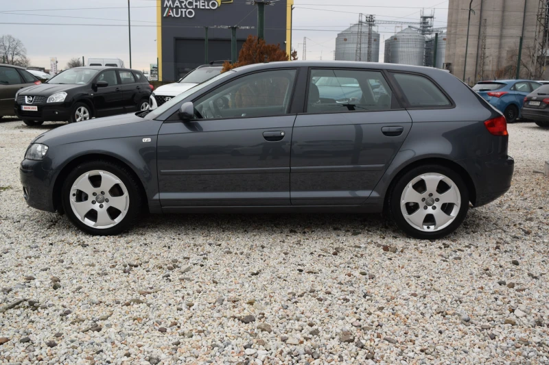 Audi A3 1.6i 124600 km, снимка 4 - Автомобили и джипове - 48456224