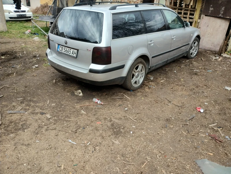 VW Passat, снимка 1 - Автомобили и джипове - 49496118