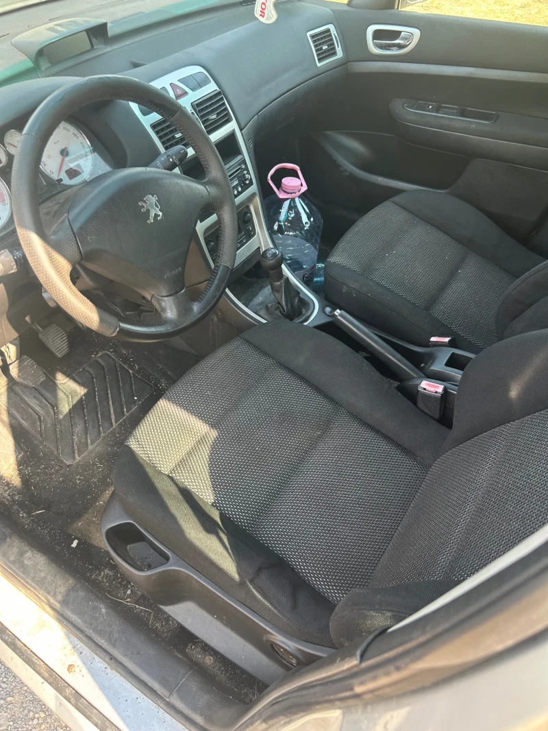 Peugeot 307 1.6 HDI 109 кс , снимка 8 - Автомобили и джипове - 52499761