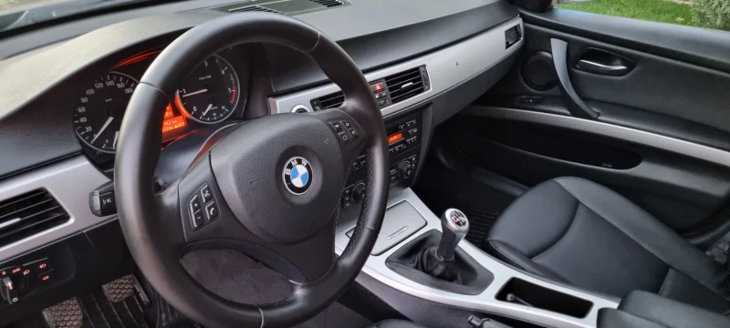 BMW 320, снимка 9 - Автомобили и джипове - 52505891