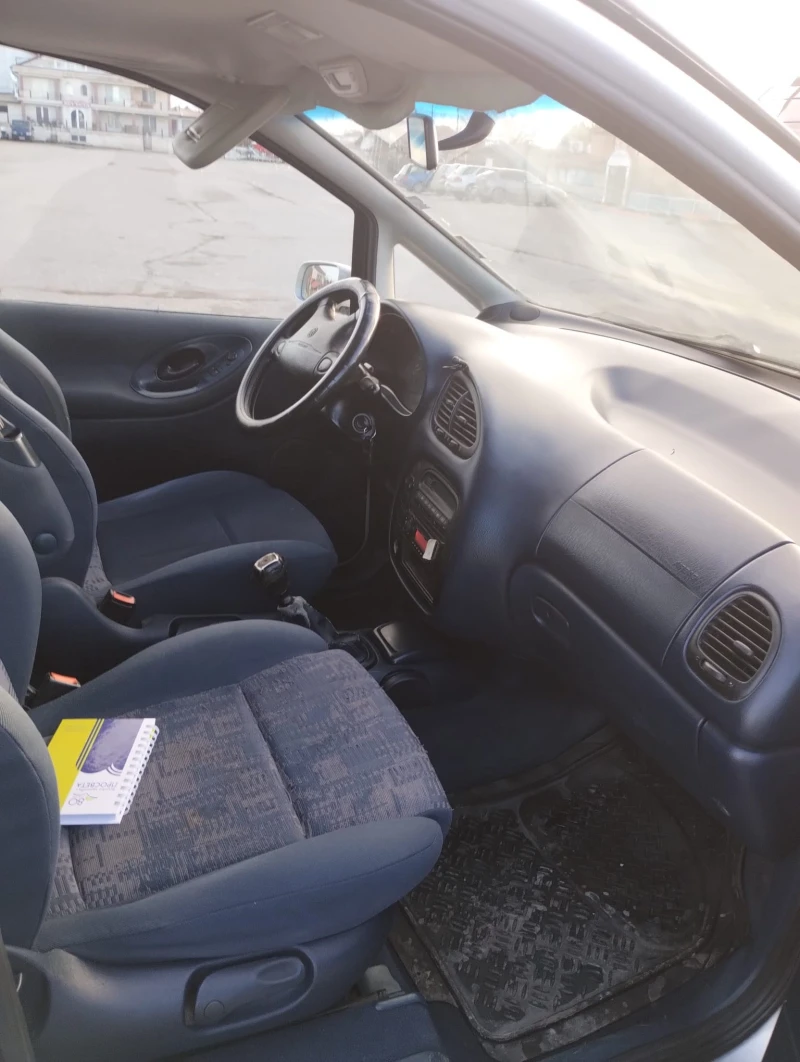 VW Sharan 1.9 TDI, снимка 2 - Автомобили и джипове - 52624082