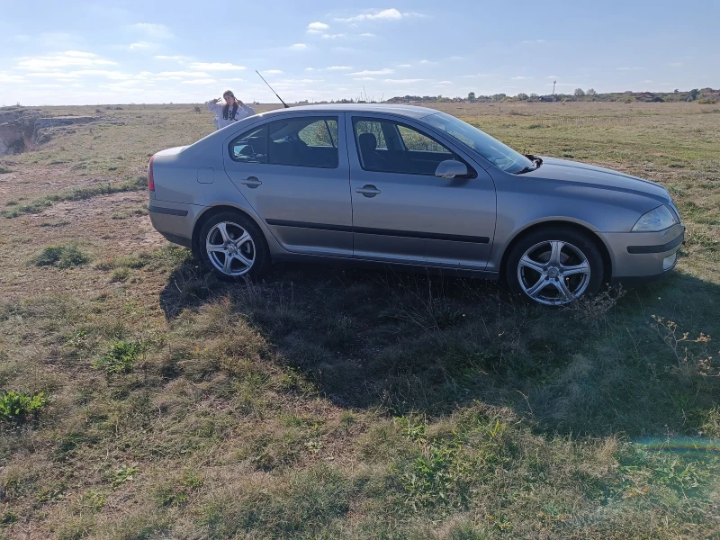 Skoda Octavia, снимка 2 - Автомобили и джипове - 52831082