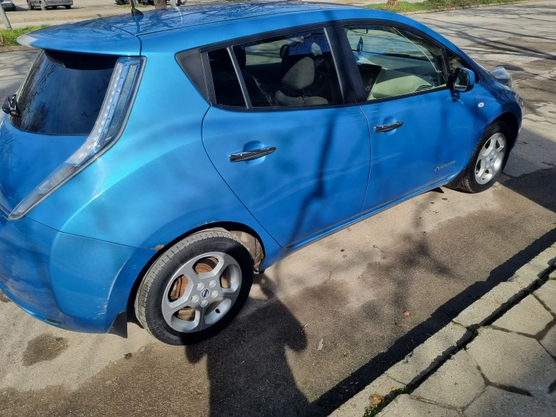 Nissan Leaf , снимка 5 - Автомобили и джипове - 53600346