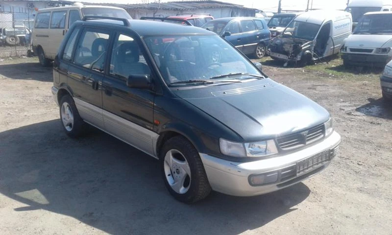 Mitsubishi Space runner 1.8i/на части, снимка 2 - Автомобили и джипове - 28292789